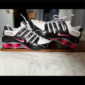 NIKE SHOX Brand new woman’s size 9.5